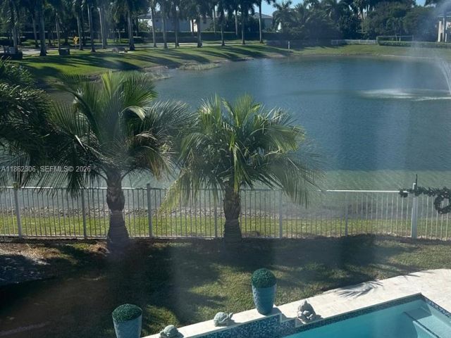 Продажа дома по адресу 318 NE 31st Ave - фото 7460227