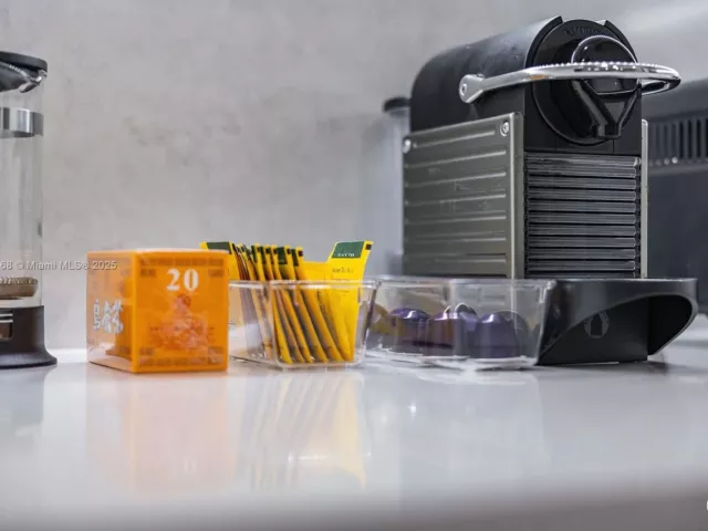 Дом в аренду по адресу 341 SW 21st Rd - фото 6438155