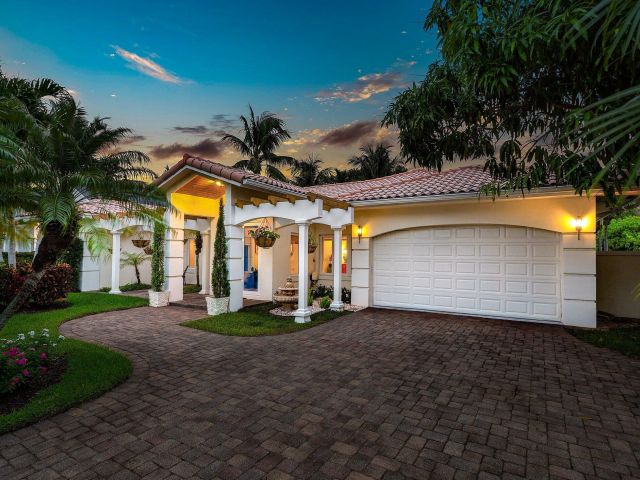 Продажа дома по адресу 125 NE 10th Street - фото 6440465