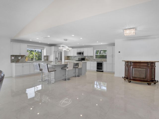 Продажа дома по адресу 17634 Lake Park Road - фото 6445853