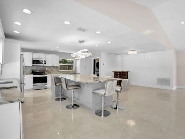 Продажа дома по адресу 17634 Lake Park Road - фото 6445861