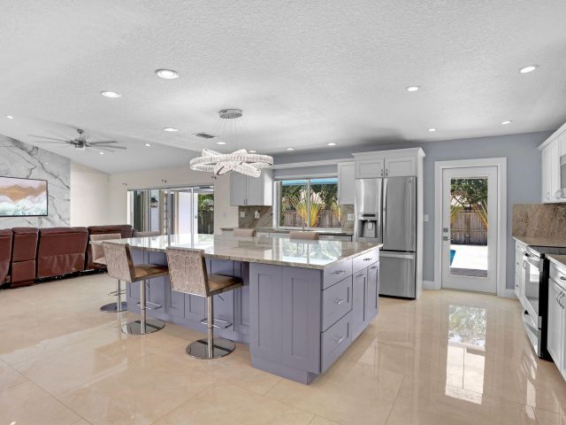 Продажа дома по адресу 17634 Lake Park Road - фото 6445864