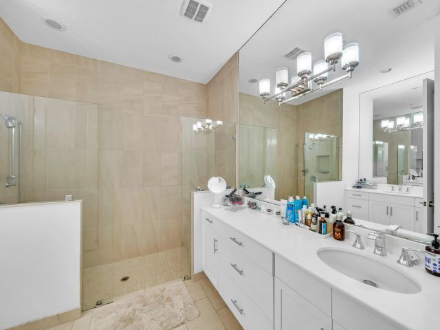 Дом в аренду по адресу 23008 Clear Echo Drive 11 - фото 6689409