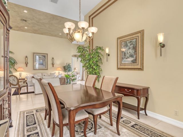 Продажа дома по адресу 10250 Blue Heron Point - фото 6445384