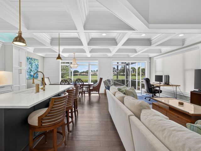 Продажа дома по адресу 8240 Heritage Club Drive - фото 6913481