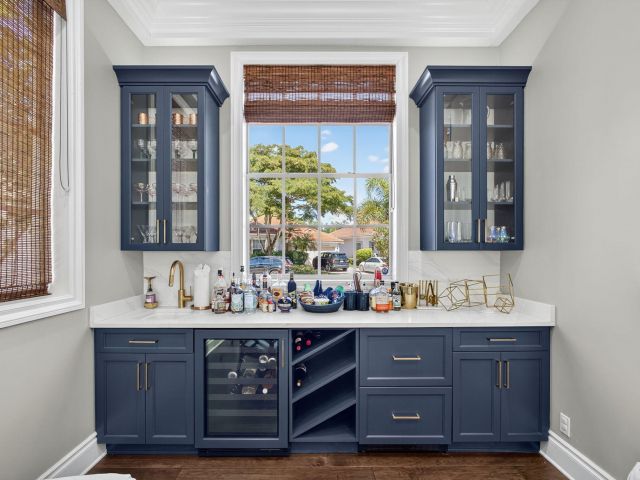 Продажа дома по адресу 8240 Heritage Club Drive - фото 6913484