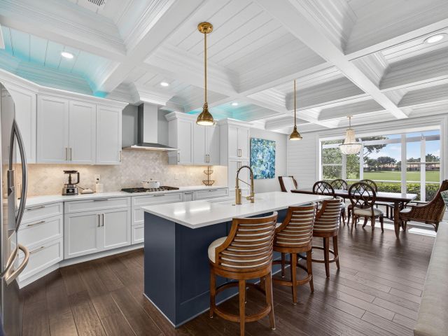 Продажа дома по адресу 8240 Heritage Club Drive - фото 6913494