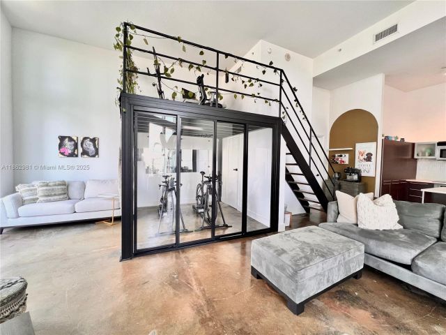 Продажа квартиры #909 - фото 6441390