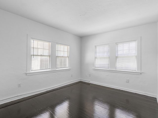 Продажа дома по адресу 234 Greenwood Drive - фото 6503674