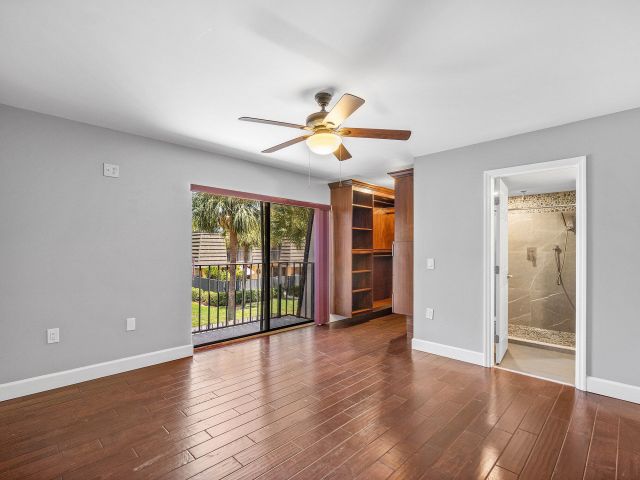 Дом в аренду по адресу 624 6th Way - фото 6443155