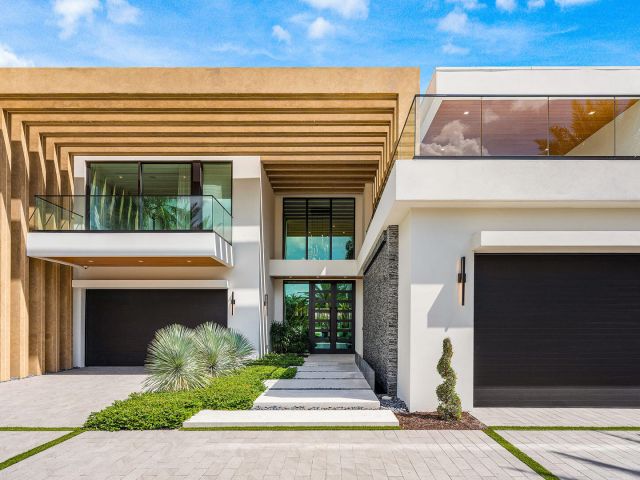 Продажа дома по адресу 217 Thatch Palm Drive - фото 6538212