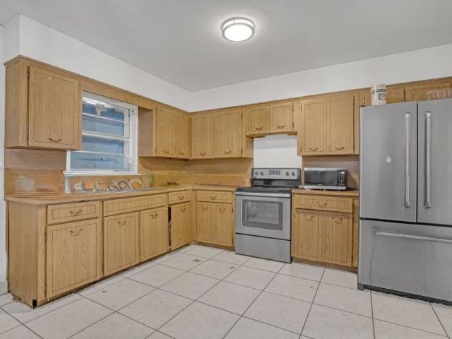 Продажа дома по адресу 3308 Lake Avenue - фото 6444348