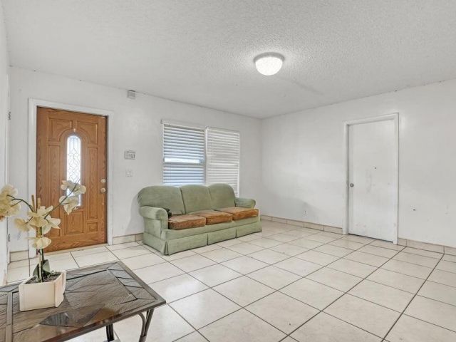 Продажа дома по адресу 3308 Lake Avenue - фото 6444349