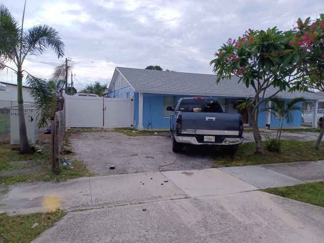 Продажа дома по адресу 3308 Lake Avenue - фото 6444350