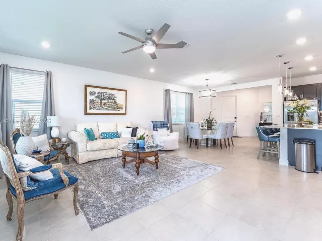 Дом в аренду по адресу 4230 Rosa Dr - фото 6447373