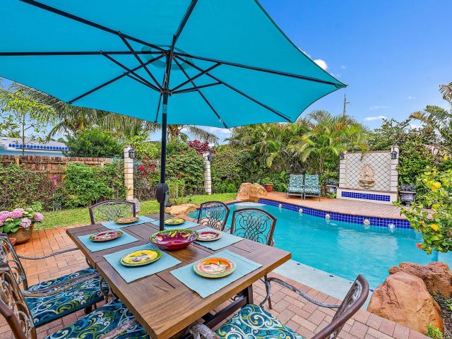 Дом в аренду по адресу 245 Arlington Road - фото 6444842