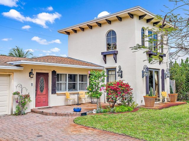 Дом в аренду по адресу 245 Arlington Road - фото 6444847