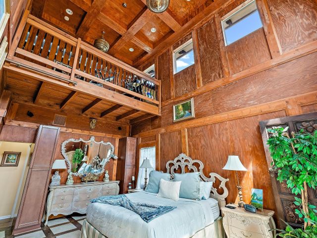 Дом в аренду по адресу 245 Arlington Road - фото 6444849