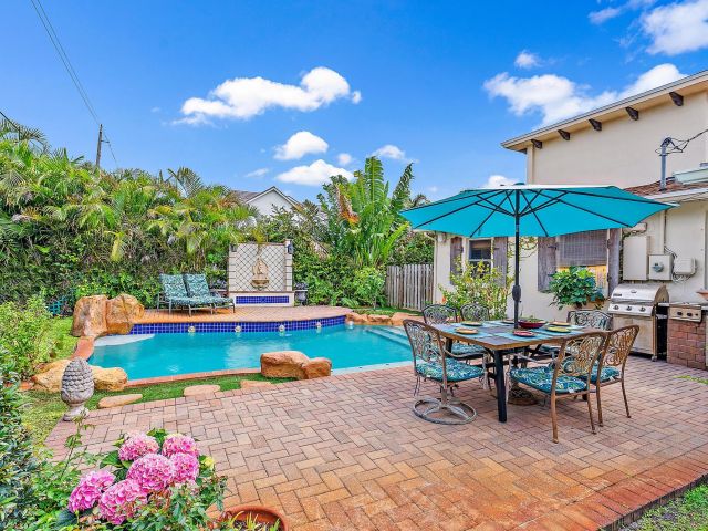 Дом в аренду по адресу 245 Arlington Road - фото 6444851