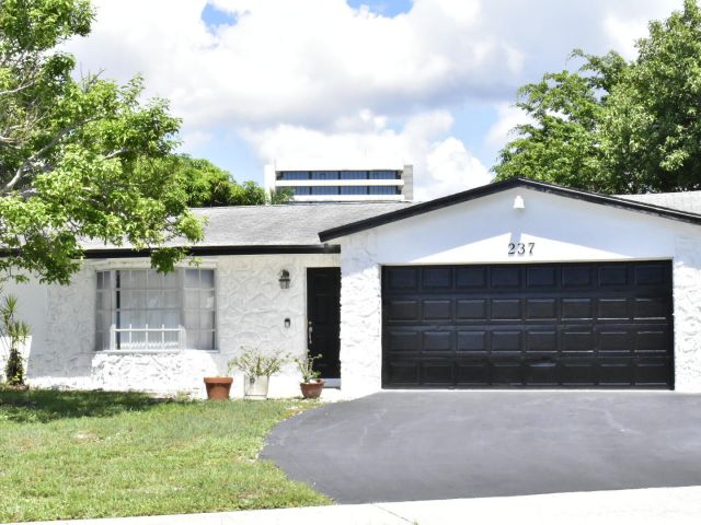 Продажа дома по адресу 237 Porter Place - фото 6445587