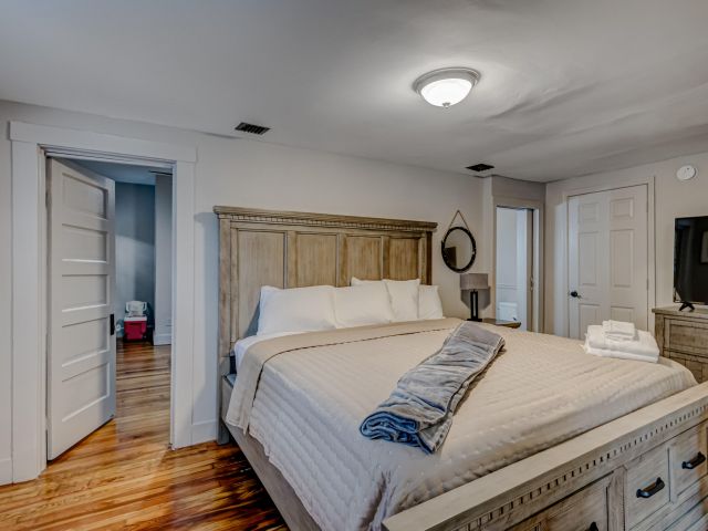 Продажа дома по адресу 421 51st Street - фото 6447484