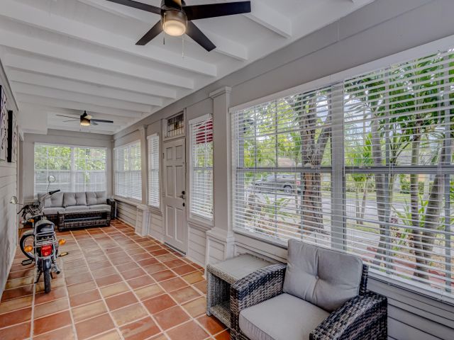 Продажа дома по адресу 421 51st Street - фото 6447491