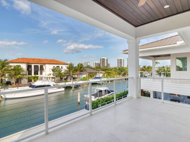 Дом в аренду по адресу 1180 Bimini Lane - фото 6450194