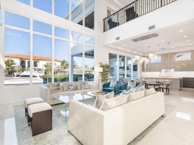 Дом в аренду по адресу 1180 Bimini Lane - фото 6450202