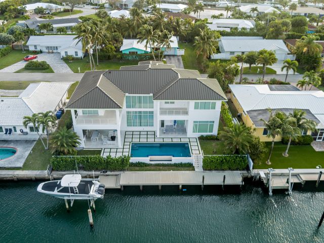 Дом в аренду по адресу 1180 Bimini Lane - фото 6450207