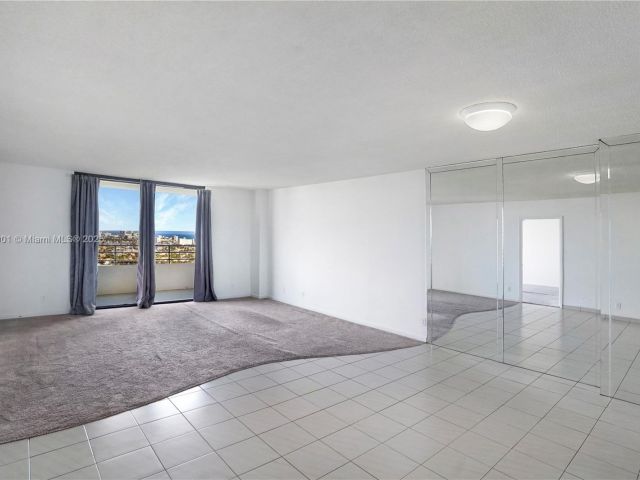 Продажа квартиры #2408 - фото 6448254