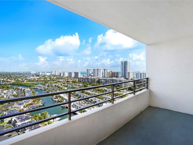 Продажа квартиры #2408 - фото 6448261