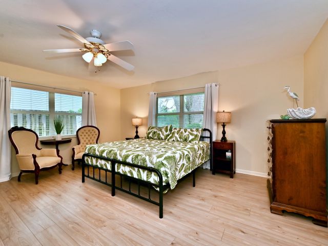 Дом в аренду по адресу 129 Alhambra Place - фото 6447499