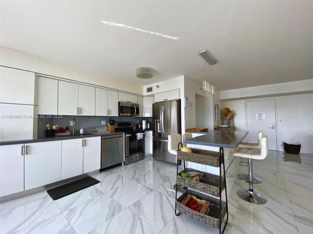 Продажа квартиры #3014 - фото 6471540