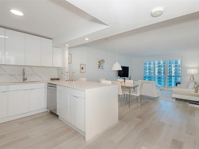 Продажа квартиры #1505 - фото 6465939