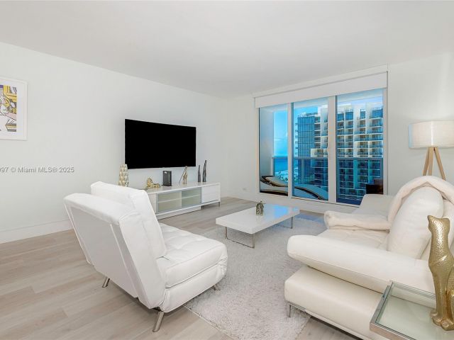 Продажа квартиры #1505 - фото 6465947