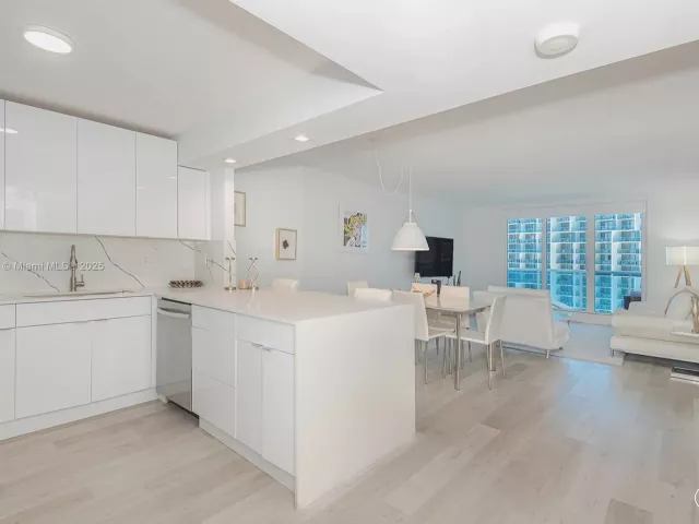 Продажа квартиры #1505 - фото 6465939