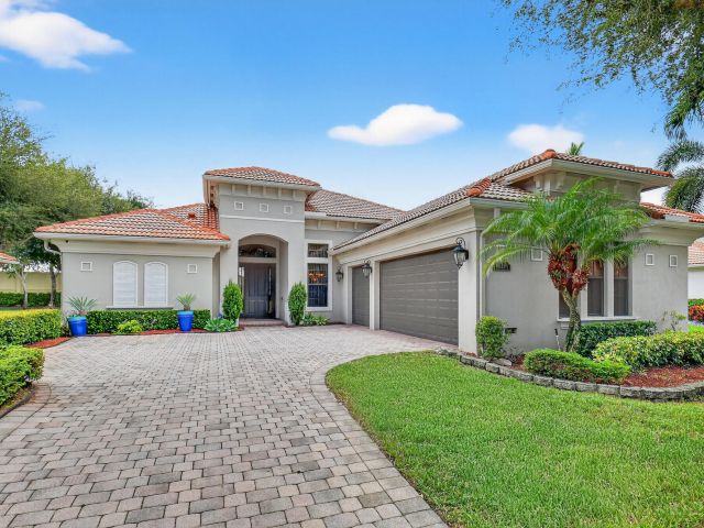 Продажа дома по адресу 16211 Rosecroft Terrace - фото 6448686