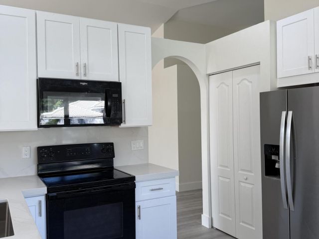 Продажа дома по адресу 18028 Samba Lane - фото 6688776