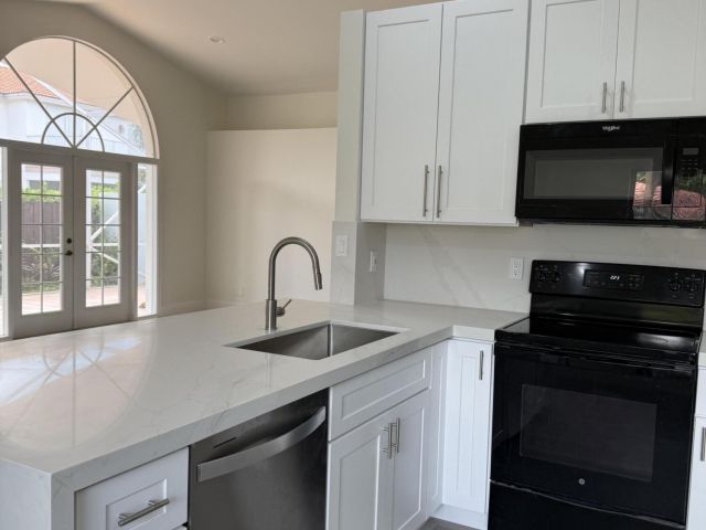 Продажа дома по адресу 18028 Samba Lane - фото 6688778