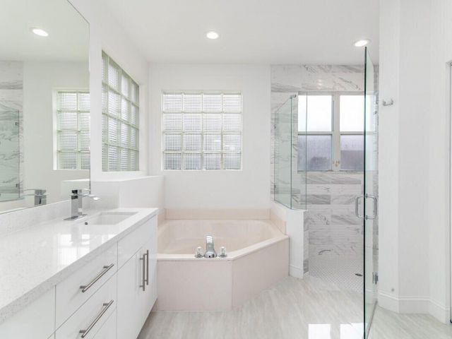 Дом в аренду по адресу 10879 Handel Place - фото 6448784