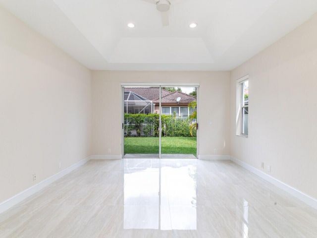 Дом в аренду по адресу 10879 Handel Place - фото 6448787