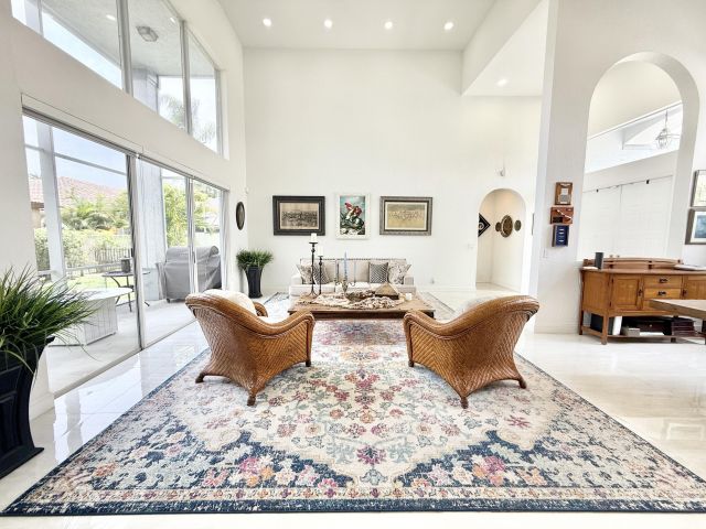 Дом в аренду по адресу 10879 Handel Place - фото 6448796