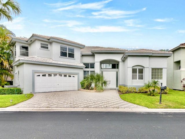 Дом в аренду по адресу 10879 Handel Place - фото 6448802