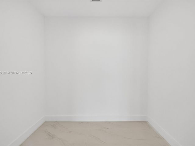 Продажа квартиры #2606 - фото 6454084