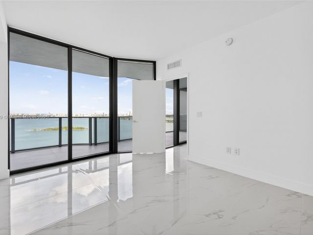 Продажа квартиры #2606 - фото 6454086