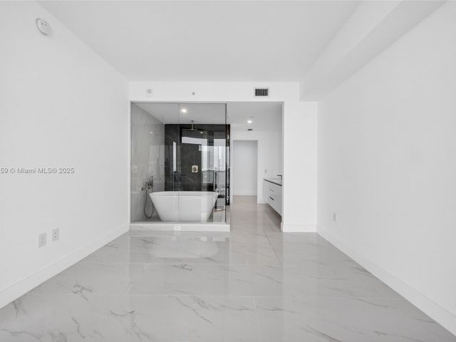 Продажа квартиры #2606 - фото 6454090