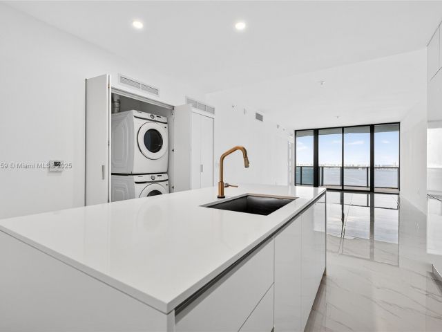 Продажа квартиры #2606 - фото 6454096