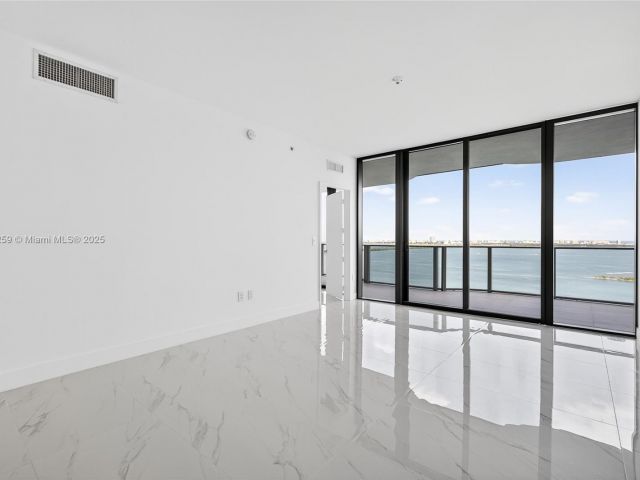 Продажа квартиры #2606 - фото 6454097