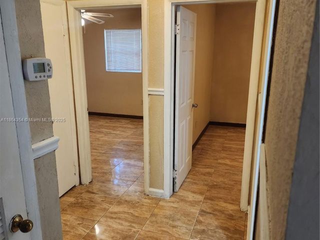 Дом в аренду по адресу 17200 NW 11th Ave - фото 7436035