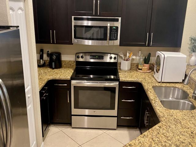 Дом в аренду по адресу 2622 Webb Ave Avenue - фото 6449980